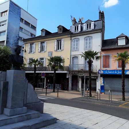 Appartement Hypercentre Tarbes - 2 Grandes Chambres Exterior foto